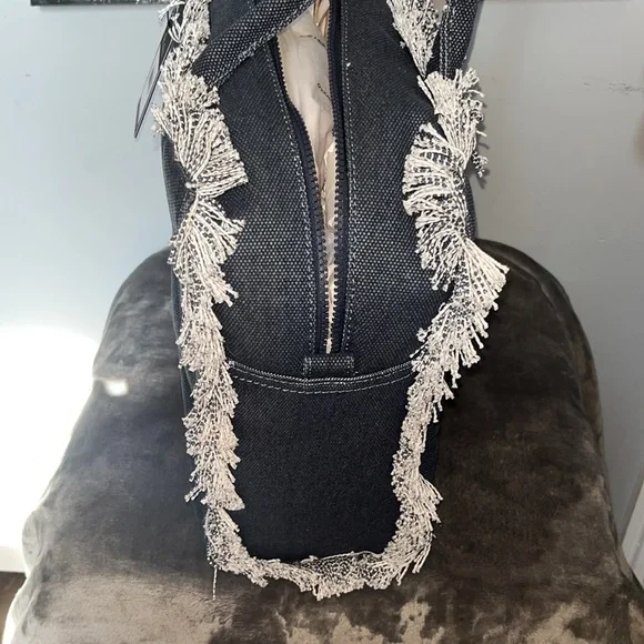 Sale 🫣🫣🫣♥️♥️♥️  NWT  Jean Karl Larger field - Picture 5 of 5